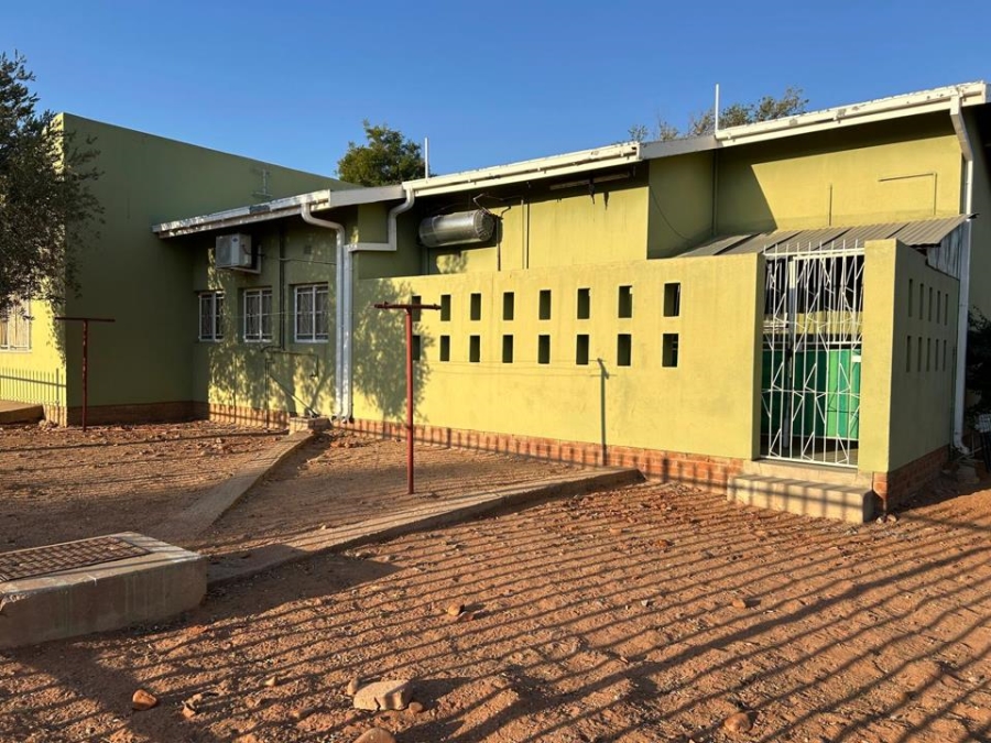 4 Bedroom Property for Sale in Bellvue Northern Cape